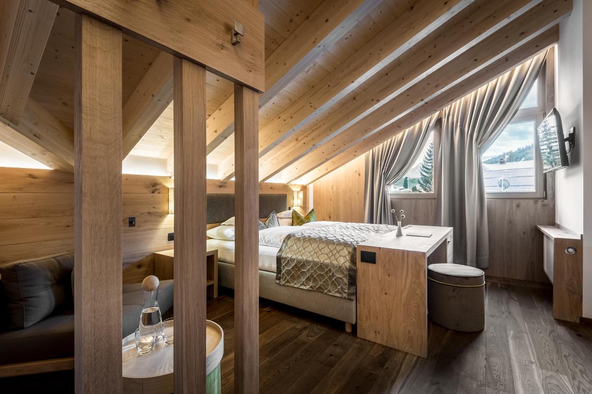 Hotel La Fradora - Dolomites Hotel 산카시아노 외부 사진